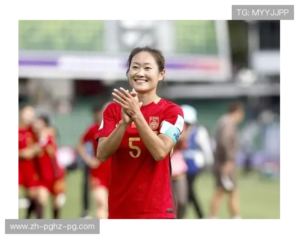 U20女足亚洲杯中国队晋级四强球员赛后激动庆祝胜利时刻